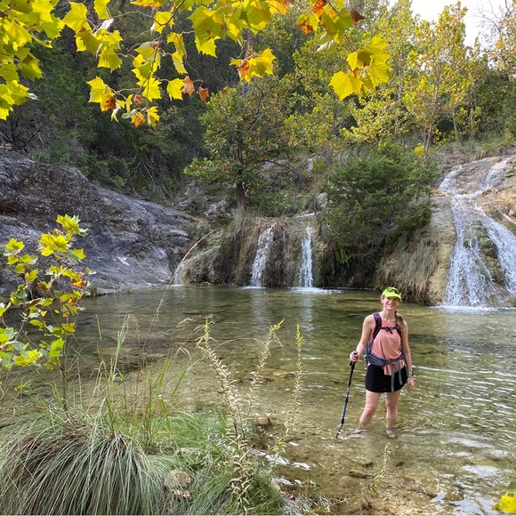 Meet your Posher, Lisa - Picture 6 of 7